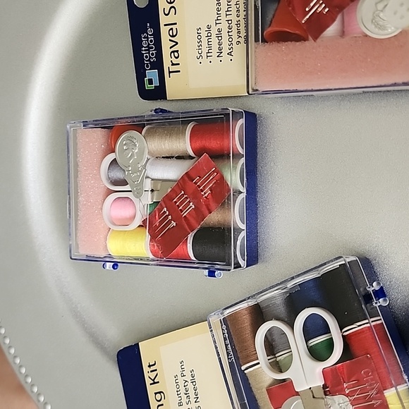 Vintage Sewing Kit - Picture 3 of 4